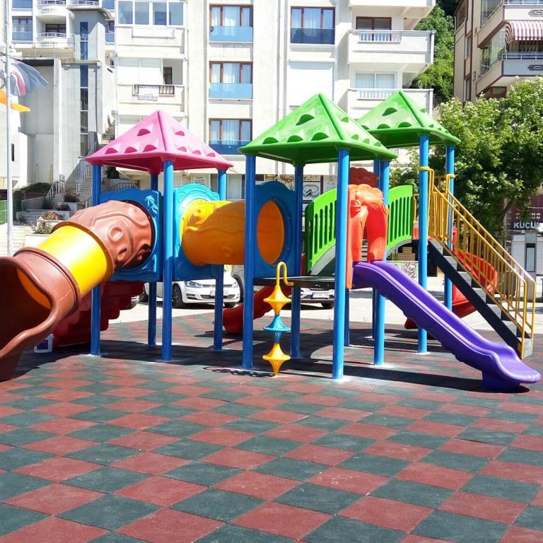 Yalova Esenköy Çocuk Oyun Parkı